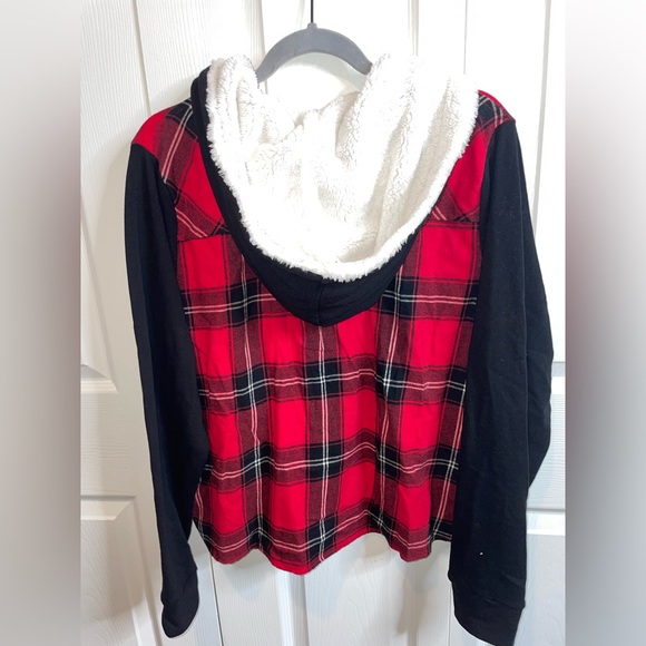 Black and Red hooded top - Picture 4 of 6